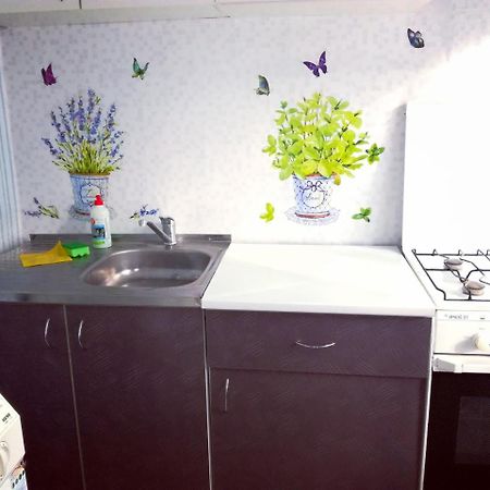 קייב Standard Apartment On Umanskaya מראה חיצוני תמונה