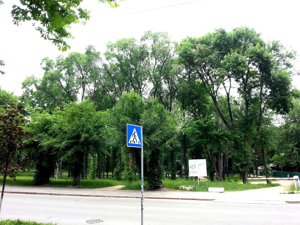 קייב Standard Apartment On Umanskaya מראה חיצוני תמונה